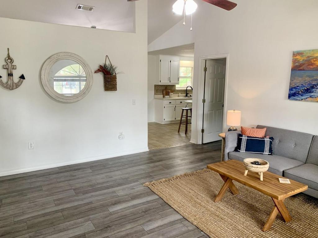 New! Close To Beach, Cozy, New Beds & Family Friendly Navarre Exteriör bild